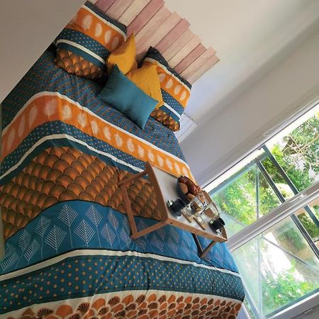 Home Up Bezons Ngoại thất bức ảnh